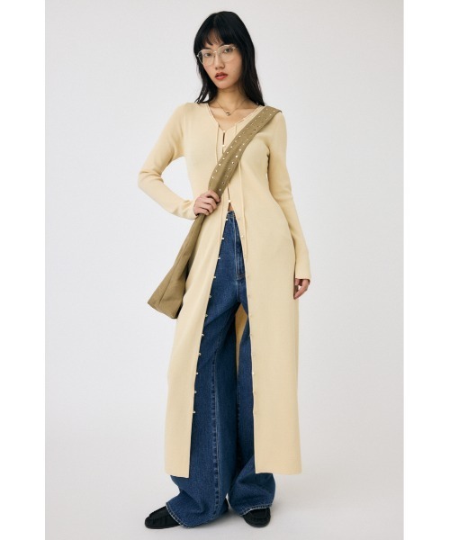 MOUSSY（マウジー）の「LOOP ACCENT ニット ドレス（ワンピース・レディース・キナリ/チャコールグレー/ブラック・1/2）」の2枚目の写真