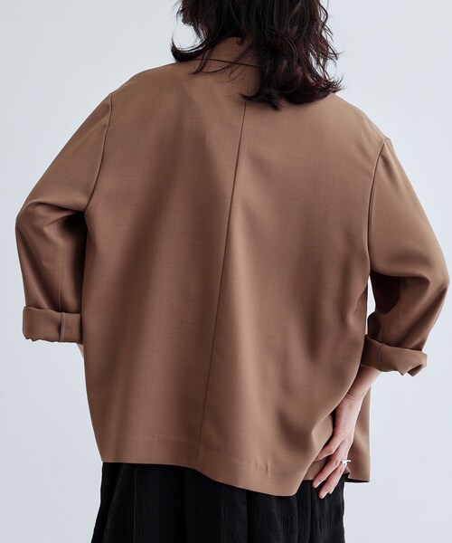 GALLEST(ギャレスト)の「【セットアップ可】モードフィットダブルボタンジャケット【カセット服/オケージョン/通勤】(テーラードジャケット・レディース・チャコールグレー/ブラック/ベージュ/キャメル・36/38/40)」の6枚目の写真