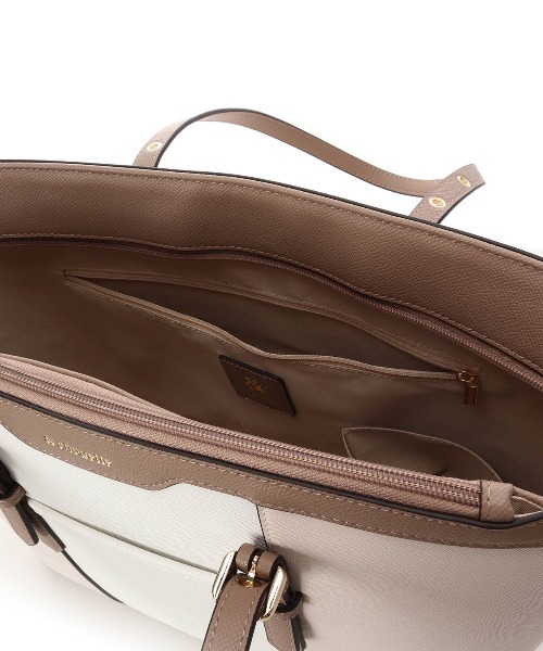 & chouette（アンドシュエット）の「バイカラーベルトデザインA4トートバッグ《通勤・通学》（トートバッグ・レディース・ネイビー/ラベンダー/ダルブルー系/ピンク/グレイッシュベージュ・FREE）」の12枚目の写真