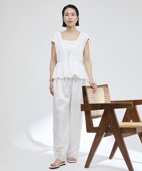 Firsthand(ファーストハンド)の「Firsthand/ファーストハンド タフタギャザーブラウス(シャツ/ブラウス・レディース・ホワイト/ブラック・FREE)」の5枚目の写真