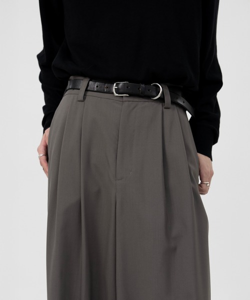 LAPIIS（ラピス）の「TWO TUCK WOOL WIDE TROUSERS（スラックス・メンズ・ブラック/ブラウン系その他・MEDIUM/LARGE）」の10枚目の写真