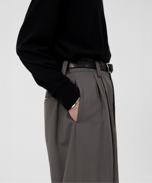 LAPIIS（ラピス）の「TWO TUCK WOOL WIDE TROUSERS（スラックス・メンズ・ブラック/ブラウン系その他・MEDIUM/LARGE）」の11枚目の写真