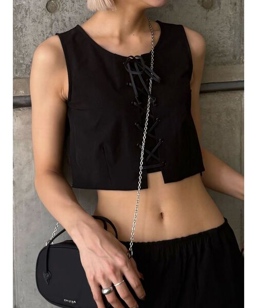 EMODA（エモダ）の「レースアップナイロントップス（Tシャツ/カットソー・レディース・ブラック/グレー/ホワイト・FREE）」の12枚目の写真
