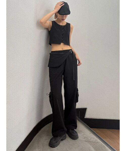 EMODA（エモダ）の「レースアップナイロントップス（Tシャツ/カットソー・レディース・ブラック/グレー/ホワイト・FREE）」の15枚目の写真