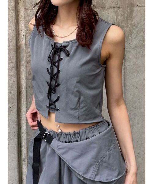 EMODA（エモダ）の「レースアップナイロントップス（Tシャツ/カットソー・レディース・ブラック/グレー/ホワイト・FREE）」の21枚目の写真