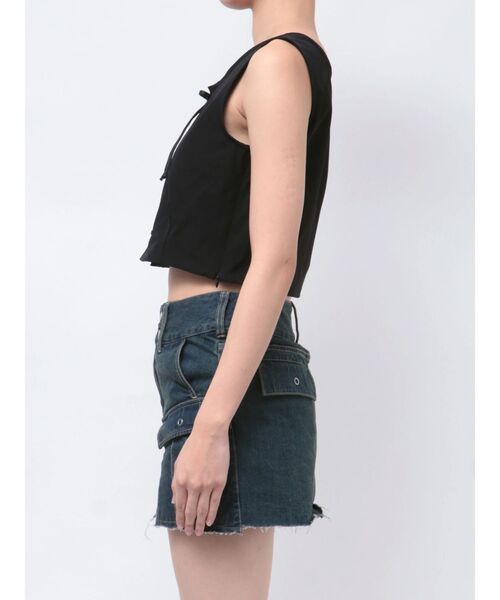 EMODA（エモダ）の「レースアップナイロントップス（Tシャツ/カットソー・レディース・ブラック/グレー/ホワイト・FREE）」の4枚目の写真