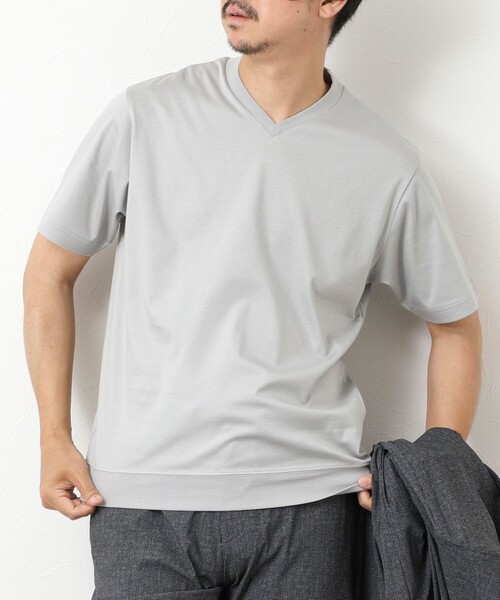 NOLLEY’S(ノーリーズ)の「《ビジカジ対応》シルケットスムース Vネック ドレスTシャツ 25SS(Tシャツ/カットソー・メンズ・ホワイト/チャコールグレー/ブラック/グレイッシュベージュ/グレイッシュブルー/キャメル/ライトグレー/ブルー・S/M/L/XL/XXL)」の4枚目の写真