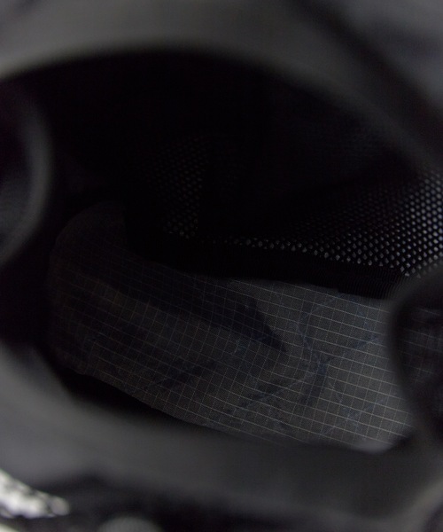 and wander（アンドワンダー）の「and wander/アンドワンダー ECOPAK エコパック（ショルダーバッグ・メンズ・ブラック・FREE）」の10枚目の写真