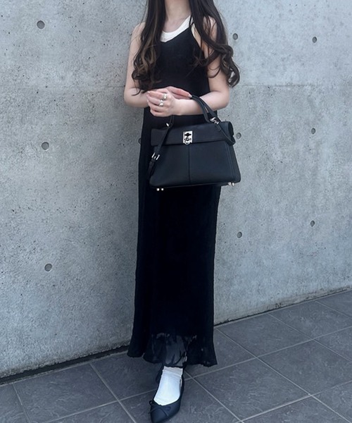 JUNOAH（ジュノア）の「フラワージャガードプリーツキャミワンピース（ワンピース・レディース・ネイビー/クリーム/ブラック・LARGE/MEDIUM/SMALL）」の6枚目の写真