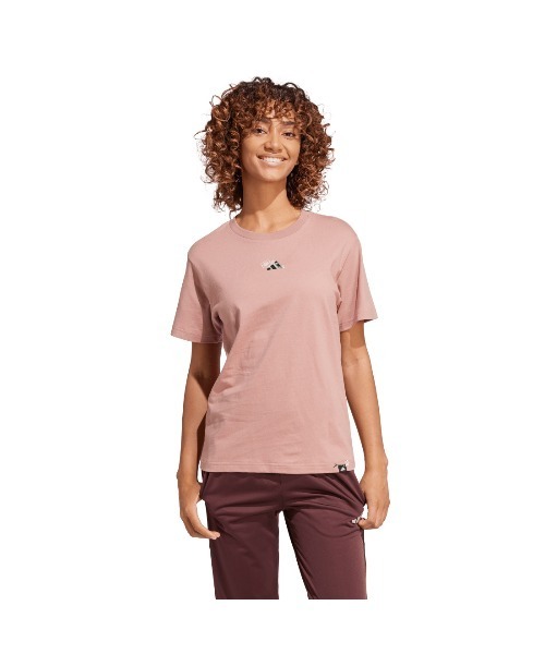 adidas(アディダス)の「アディダス adidas ラウンジ ミニ グラフィック半袖Tシャツ(Tシャツ/カットソー・レディース・スモークピンク/ブラック/ピンク・S/M/L/XL)」の1枚目の写真