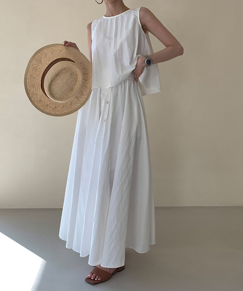 Doula Doula(ドゥーラドゥーラ)の「セットアップ ノースリーブブラウス&フレアロングスカート(セットアップ・レディース・ホワイト/ベージュ/ブラック/グレー/ネイビー・FREE)」の8枚目の写真