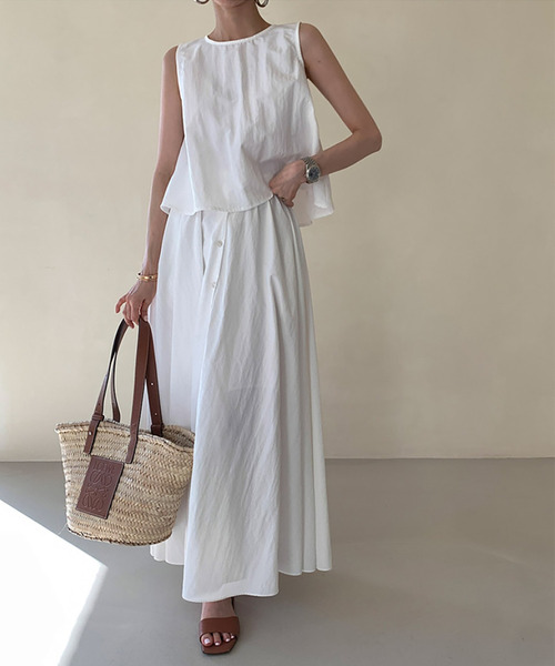 Doula Doula(ドゥーラドゥーラ)の「セットアップ ノースリーブブラウス&フレアロングスカート(セットアップ・レディース・ホワイト/ベージュ/ブラック/グレー/ネイビー・FREE)」の9枚目の写真