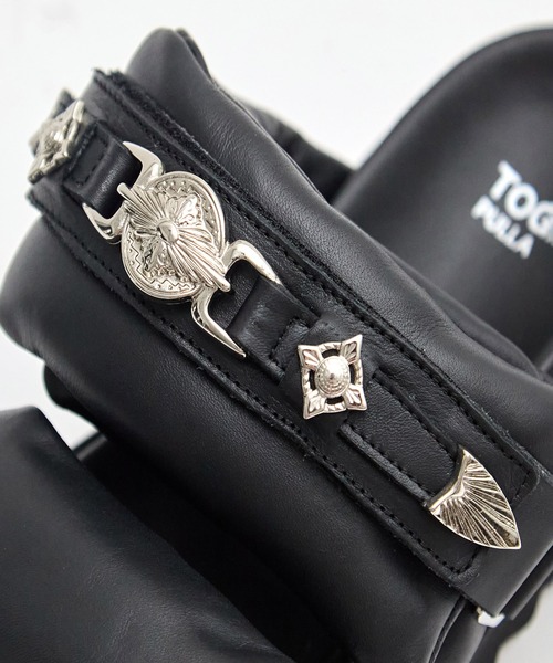 TOGA PULLA/トーガプルラ】AJ1382 新型モコモコ/厚底サンダル