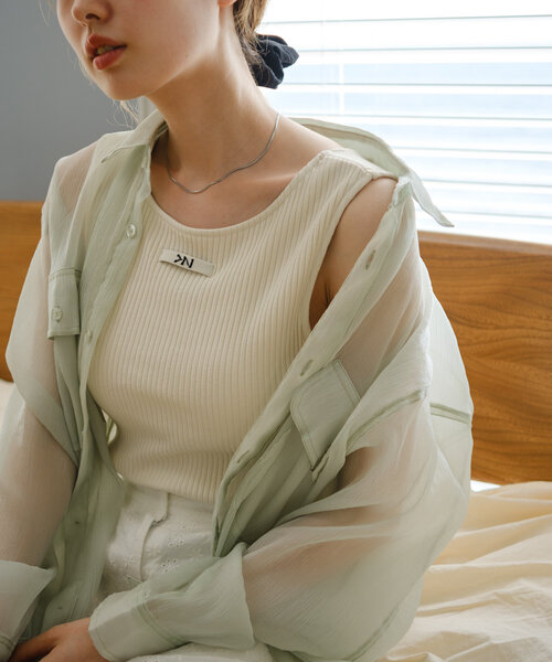 Kastane(カスタネ)の「【4色展開/カップ取り外し可】カップ付きニットタグリブタンク(タンクトップ・レディース・ブラック/アイボリー/サックスブルー/ピンク・FREE)」の2枚目の写真