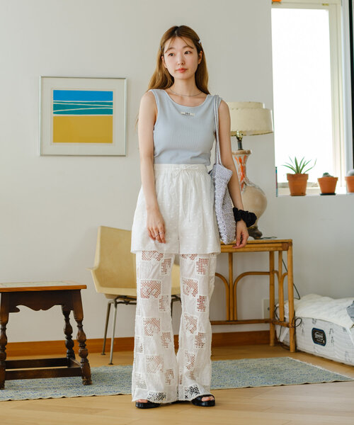 Kastane(カスタネ)の「【4色展開/カップ取り外し可】カップ付きニットタグリブタンク(タンクトップ・レディース・ブラック/アイボリー/サックスブルー/ピンク・FREE)」の11枚目の写真