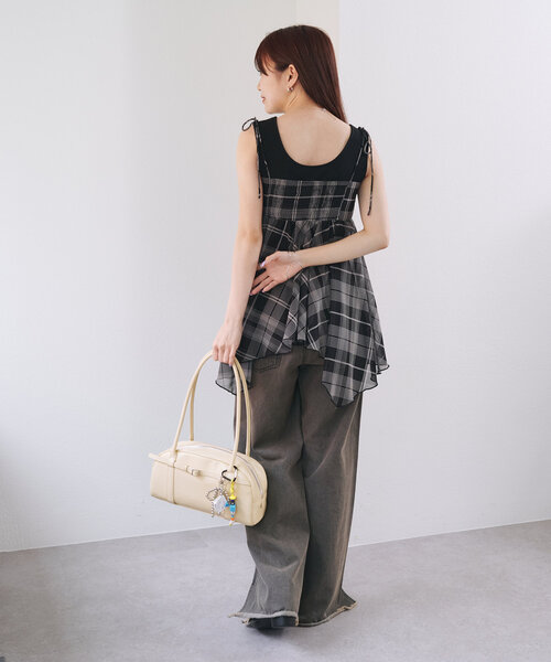 Kastane(カスタネ)の「【4色展開/カップ取り外し可】カップ付きニットタグリブタンク(タンクトップ・レディース・ブラック/アイボリー/サックスブルー/ピンク・FREE)」の8枚目の写真