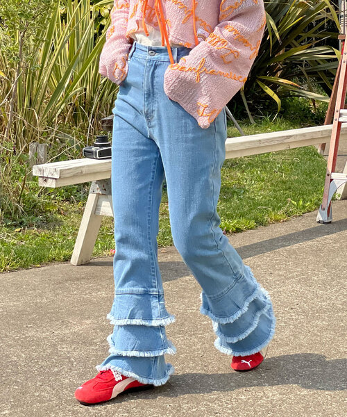 HELLO.SANFRANCISCO/ハローサンフランシスコ】裾フリルフレアデニム