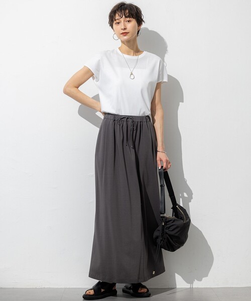 23区 S(ニジュウサンクチイサイサイズ)の「【汗じみ防止/速乾性】フレンチスリーブ IT Tシャツ(Tシャツ/カットソー・レディース・ホワイト系/ダークブラウン系/ベージュ系/ライトオレンジ系/スカイブルー系・32)」の8枚目の写真