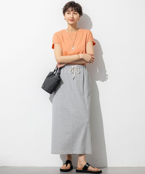 23区 S(ニジュウサンクチイサイサイズ)の「【汗じみ防止/速乾性】フレンチスリーブ IT Tシャツ(Tシャツ/カットソー・レディース・ホワイト系/ダークブラウン系/ベージュ系/ライトオレンジ系/スカイブルー系・32)」の14枚目の写真