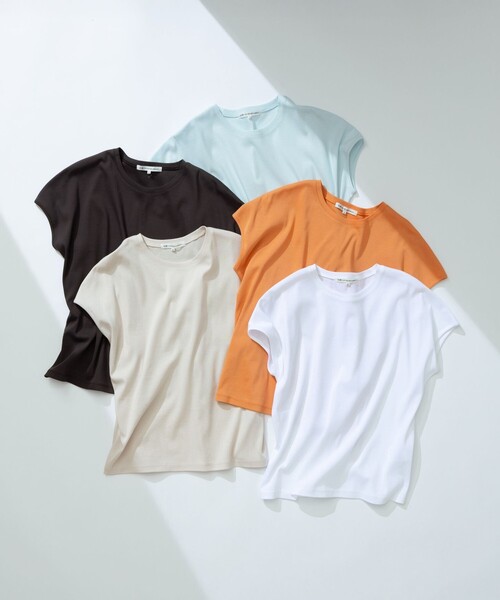 23区 S(ニジュウサンクチイサイサイズ)の「【汗じみ防止/速乾性】フレンチスリーブ IT Tシャツ(Tシャツ/カットソー・レディース・ホワイト系/ダークブラウン系/ベージュ系/ライトオレンジ系/スカイブルー系・32)」の18枚目の写真