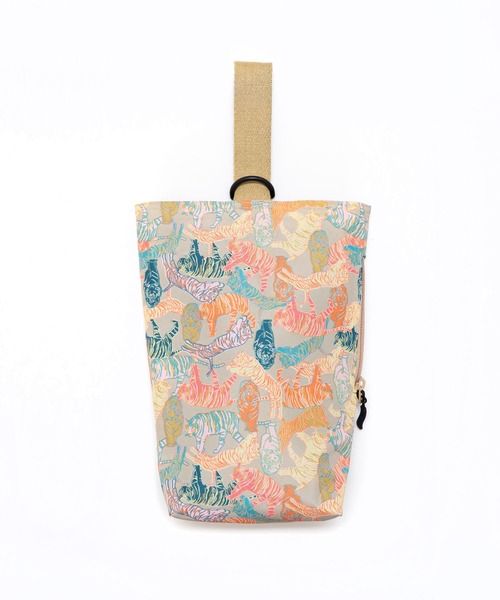 KiU（キウ）の「キッズシューズバッグ2nd（トートバッグ・キッズ・ブルー系その他/カラフル/ブラック/ブラック系その他/タイガーカモ・FREE）」の13枚目の写真