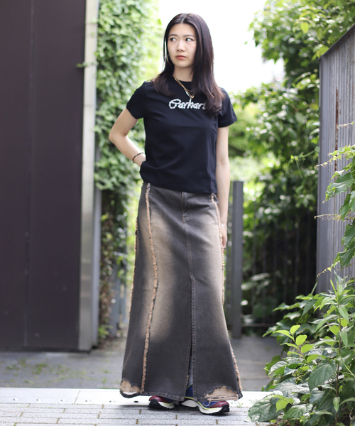 Carhartt（カーハート）の「CARHARTTカーハートダブルアイピー/ S/S CHAINED T-SHIRT（Tシャツ/カットソー・レディース・ブラック/イエロー・X-SMALL）」の4枚目の写真