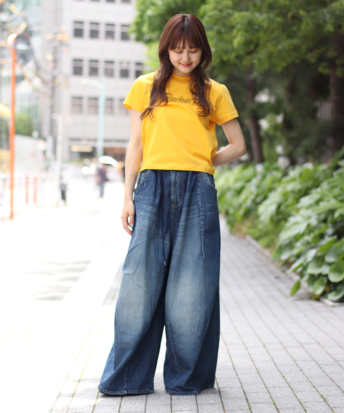 Carhartt（カーハート）の「CARHARTTカーハートダブルアイピー/ S/S CHAINED T-SHIRT（Tシャツ/カットソー・レディース・ブラック/イエロー・X-SMALL）」の6枚目の写真