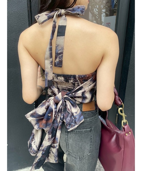 EVRIS（エヴリス）の「バックリボンホルターネックトップス（Tシャツ/カットソー・レディース・ネイビー/ブラウン/ブラック/マスタード・FREE）」の16枚目の写真