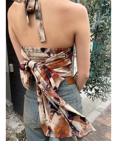 EVRIS（エヴリス）の「バックリボンホルターネックトップス（Tシャツ/カットソー・レディース・ネイビー/ブラウン/ブラック/マスタード・FREE）」の10枚目の写真