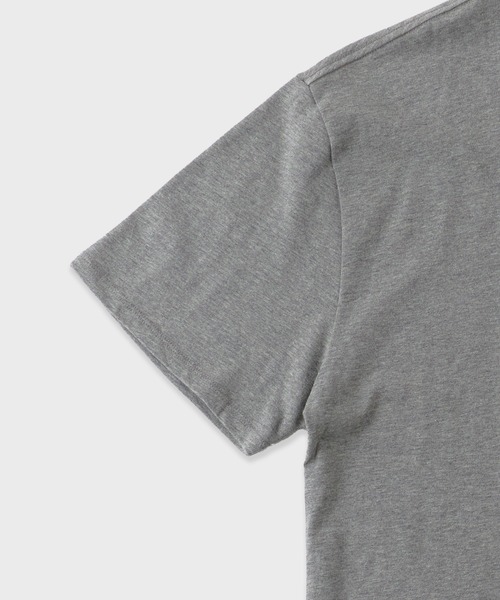 FOG ESSENTIALS(エフオージーエッセンシャルズ)の「FOG ESSENTIALS/エッセンシャルズ 1POINT LOGO SS TEE Tシャツ(Tシャツ/カットソー・メンズ・グレー・M/S/XL/L)」の4枚目の写真