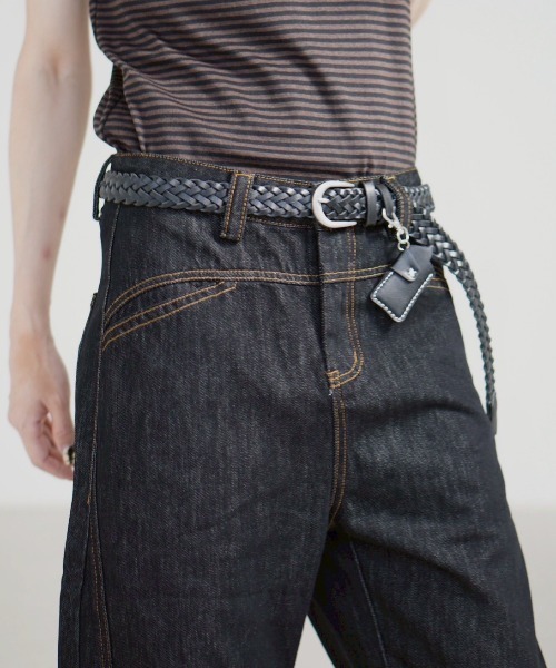 Chikashitsu +（チカシツプラス）の「【Chikashitsu +】lilting stitch curve denim pants / 【チカシツプラス】リルティングステッチカーブデニムパンツ（デニムパンツ・メンズ・ブラック・L/S/M）」の14枚目の写真