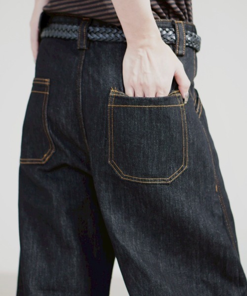 Chikashitsu +（チカシツプラス）の「【Chikashitsu +】lilting stitch curve denim pants / 【チカシツプラス】リルティングステッチカーブデニムパンツ（デニムパンツ・メンズ・ブラック・L/S/M）」の16枚目の写真