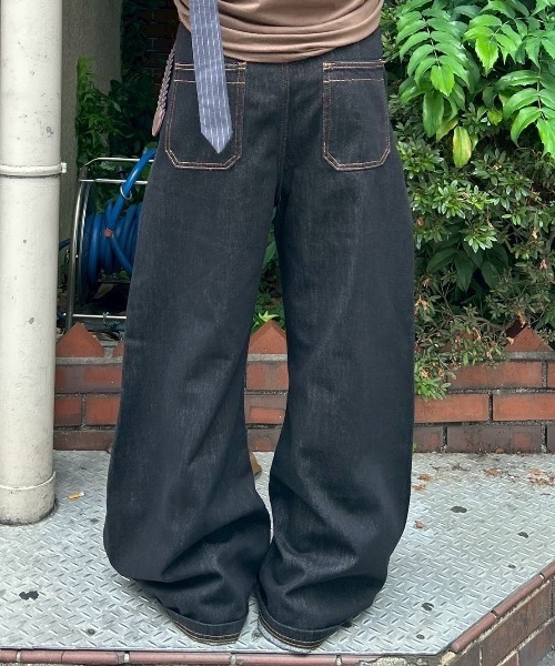 Chikashitsu +】lilting stitch curve denim pants