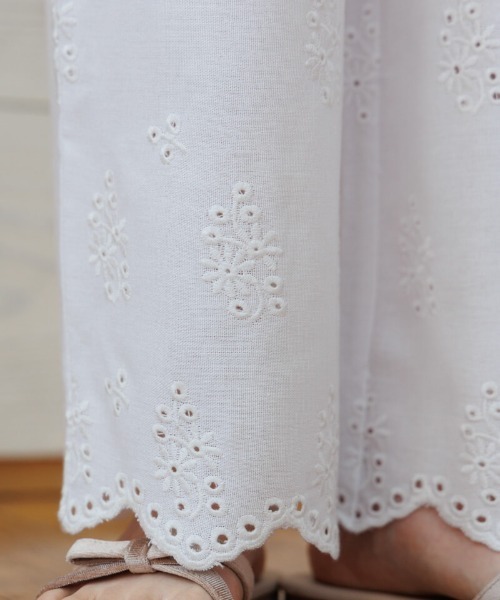 flower（フラワー）の「サニーカットワークロンパース（つなぎ/オールインワン・レディース・ホワイト/ブラック・FREE）」の14枚目の写真