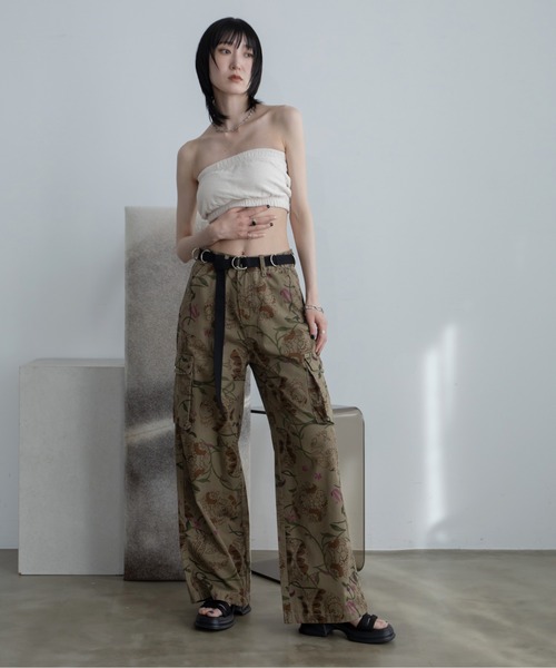 セール】ヴィンテージフラワー柄デニムパンツ（デニムパンツ