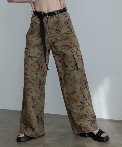 VACANCY（ヴァカンシー）の「ヴィンテージフラワー柄デニムパンツ（デニムパンツ・レディース・ブラウン・MEDIUM/LARGE/X-LARGE）」の14枚目の写真