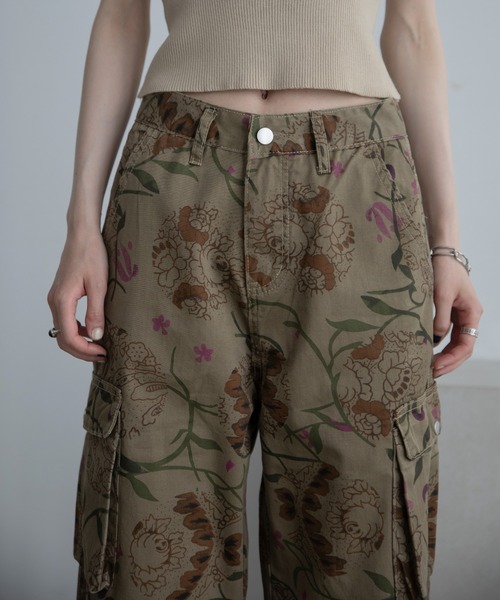 ヴィンテージフラワー柄デニムパンツ（デニムパンツ）｜VACANCY