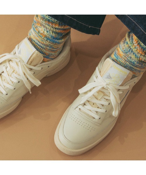 Reebok（リーボック）の「クラブシー 85 ヴィンテージ /  CLUB C 85 VINTAGE（スニーカー・メンズ・ホワイト×ピンク/ブラック/ホワイト×レッド/ホワイト×イエロー・23.0cm/23.5cm/24.5cm/24.0cm/25.0cm/25.5cm/26.0cm/26.5cm/27.0cm/27.5cm/28.0cm/22.5cm/28.5cm）」の18枚目の写真