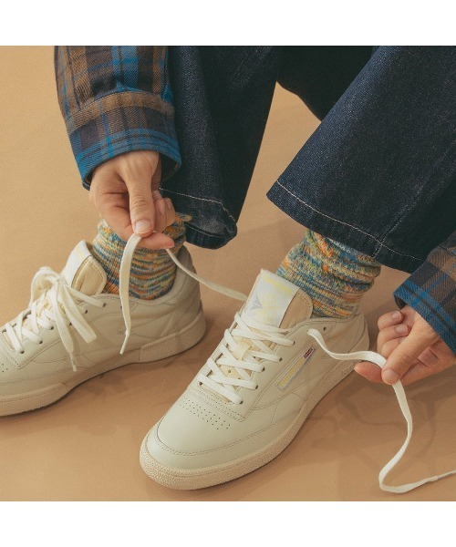 Reebok（リーボック）の「クラブシー 85 ヴィンテージ /  CLUB C 85 VINTAGE（スニーカー・メンズ・ホワイト×ピンク/ブラック/ホワイト×レッド/ホワイト×イエロー・23.0cm/23.5cm/24.5cm/24.0cm/25.0cm/25.5cm/26.0cm/26.5cm/27.0cm/27.5cm/28.0cm/22.5cm/28.5cm）」の19枚目の写真