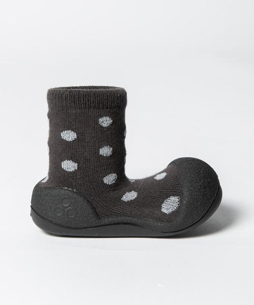 Attipas(アティパス)の「ATTIPAS DOT DOT アティパス ドット ドット ベビーシューズ(ベビーシューズ/ベビーソックス・キッズ・ブラック系1・3.5)」の7枚目の写真