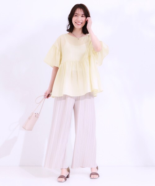 Cutie Blonde(キューティーブロンド)の「【S-LL】ふわっと揺れる ペプラムデザインブラウス(シャツ/ブラウス・レディース・ピンク系/ライトイエロー系/ブラック・04/03/02/01)」の15枚目の写真