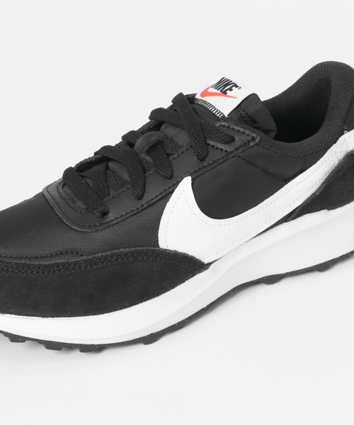 URBAN RESEARCH ROSSO WOMEN（アーバンリサーチ　ロッソ）の「NIKE　ナイキワッフルデビュー（スニーカー・レディース・ブラック系その他・24/23.5）」の7枚目の写真