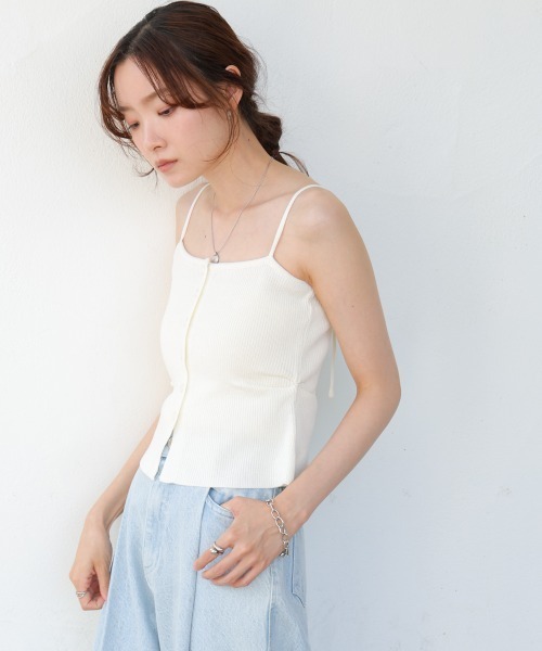 Bab(バブ)の「麻タッチニットキャミトップス(キャミソール・レディース・カーキ/ブラック/オフホワイト・M)」の16枚目の写真