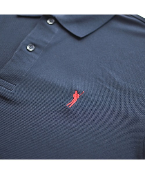Fortune Island Golf(フォーチューンアイランドゴルフ)の「【Fortune Island Golf/フォーチューンアイランドゴルフ】SWING LOGO S/S POLO ポロシャツ ワンポイント 刺繍(ポロシャツ・メンズ・ホワイト/ブラック/ネイビー・SMALL/MEDIUM/LARGE)」の6枚目の写真