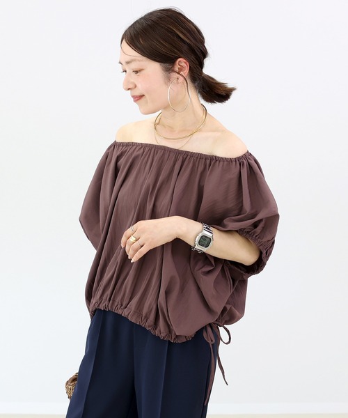 Aletta vita(アレッタビータ)の「シワ加工裾ドロストギャザーブラウス(シャツ/ブラウス・レディース・ダークブラウン/ネイビー・M)」の2枚目の写真