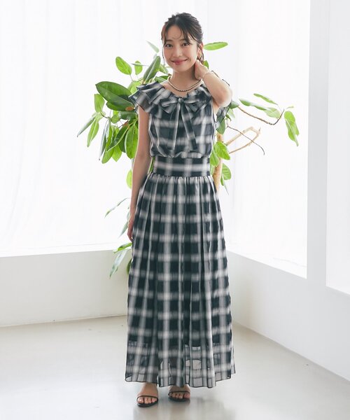 La boutique BonBon チェック2WAYフリルオフショルブラウス