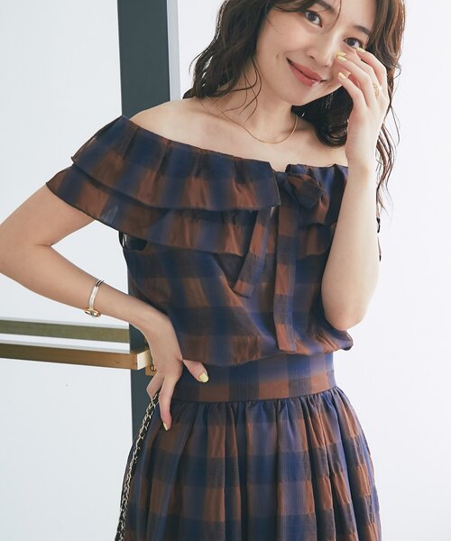 極美品♡　ラブティックボンボン　クロップド丈　シアー2WAYフリルブラウス 極美品♡ ラブティックボンボン クロップド丈 シアー2WAYフリル