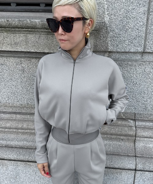 日本製エアリーストレッチブルゾン（その他アウター）｜JENNE