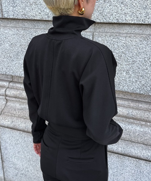 JENNE(ジェンヌ)の「日本製エアリーストレッチブルゾン(その他アウター・レディース・ブラック/スカイブルー/グレー/ネイビー・SMALL/MEDIUM/LARGE)」の7枚目の写真