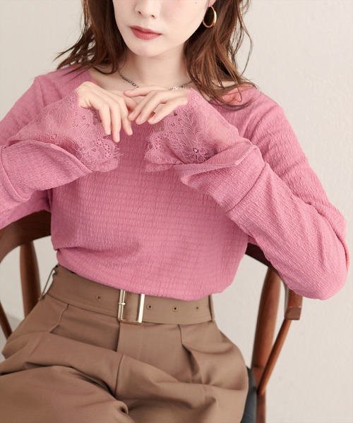 natural couture(ナチュラルクチュール)の「【WEB限定】レース袖切り替えカットソー(Tシャツ/カットソー・レディース・チャコールグレー/オフホワイト/ブラック/ピンク系その他/ボルドー/ブルー・FREE)」の5枚目の写真
